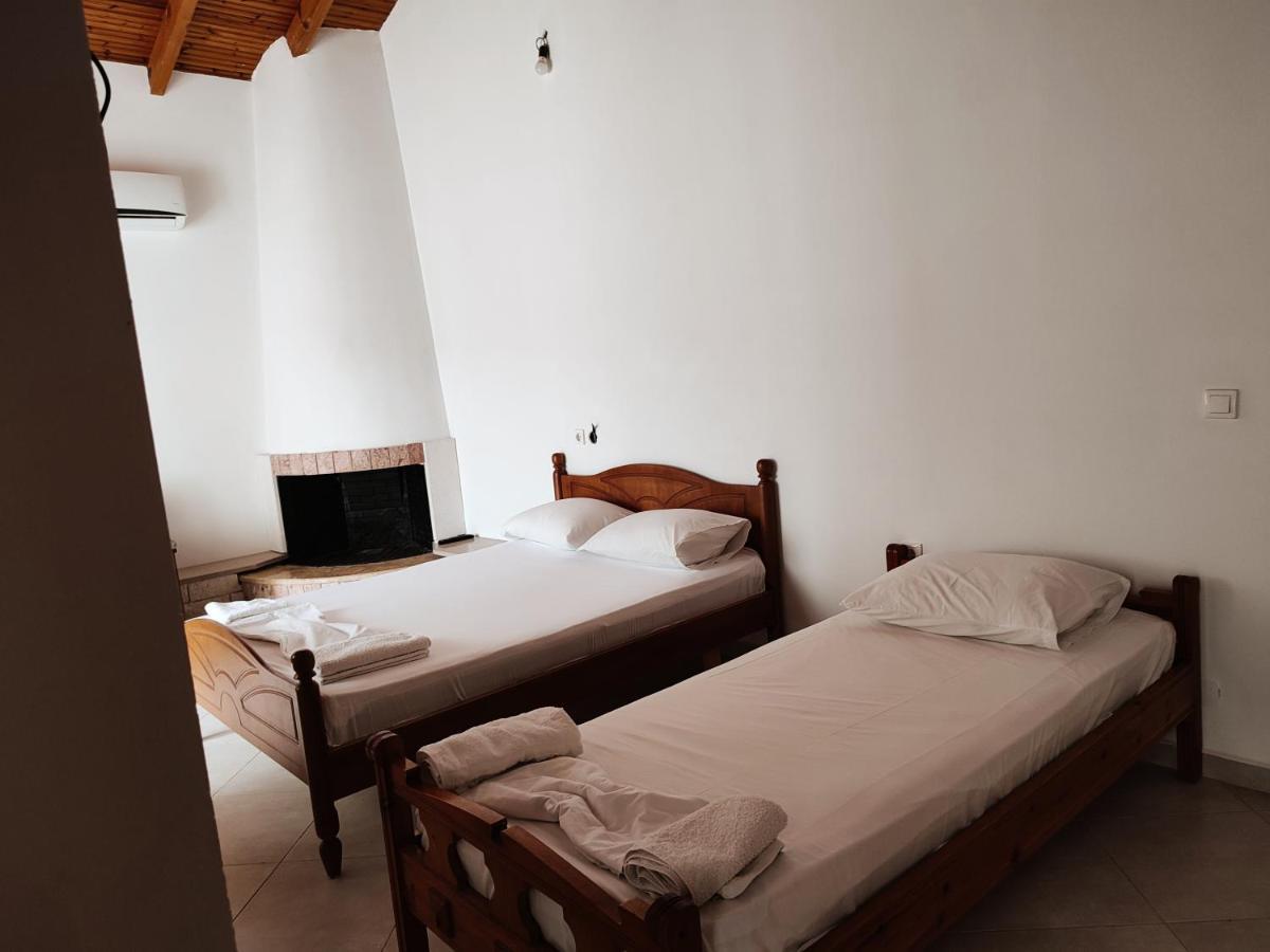 Petros rooms Himarë Habitación foto
